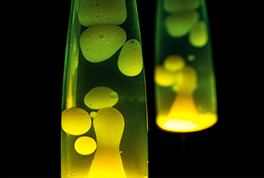 עיצוב הבית: 7 סימנים שהבית שלכם תקוע בניינטיז